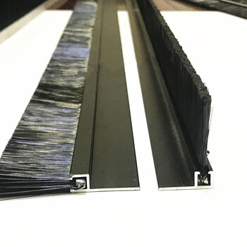 Cabinet aluminum alloy strip brush, dust-proof sealed door and window bottom brush strip, industrial brush strip, black threading strip, hair height 70