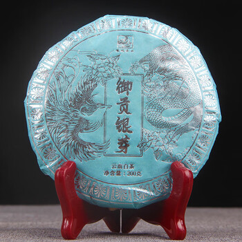 Guwen wholesale tea royal tribute silver bud single bud moonlight white cake tea pekoe silver needle yunnan white tea ancient tree tea pu'er randomly delivered