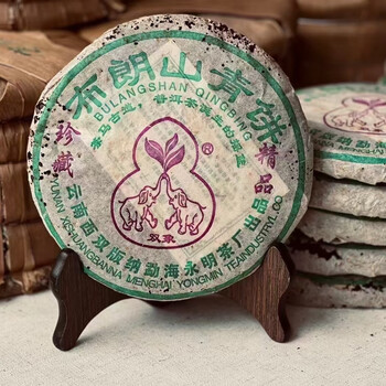 2005 yongming tea factory's rare and old brown mountain green cake, specification: 357g/piece