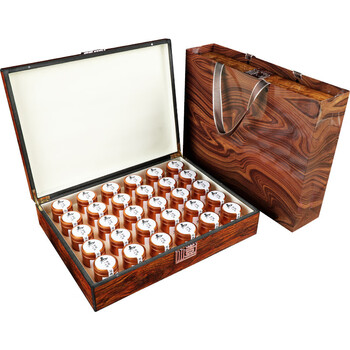 Qiangyun lapsang souchong tea gift box with strong flavor wuyishan jinjunmei black tea for the elders during the new year 500g 30 cans of ma touyan cinnamon