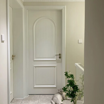 Chongqing xiaoxiao wooden door arc buckle french style light luxury bedroom flat opening solid wood composite paint