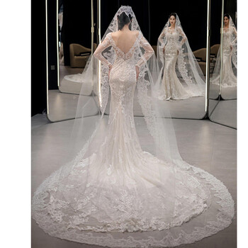 Seasonal fishtail wedding dress bride main yarn high-end light 2025 new french lace long-sleeved welcome dress outing yarn engagement wedding small tail style comes with veil gloves non-picture veil s weight about 85 pounds