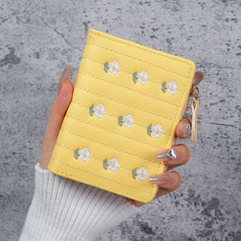 Chajin new 2024 fashion korean version cute embroidered women's wallet simple short two-fold coin card holder yellow