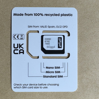 British giffgaff phone card 0 monthly rental includes 15 pounds available for 20 years