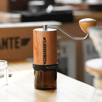 Comandante original imported german commander c40 hand-cranked bean grinder genuine mk4 fine grinding walnut wood color c40 (bean grinder + powder tank + bean plate)