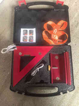 Laser right angle ruler, level ruler, specially designed for finding right angles. strong light visible for 100 meters. single-head laser angle modification with long battery life, easy charging, with aluminum alloy base.