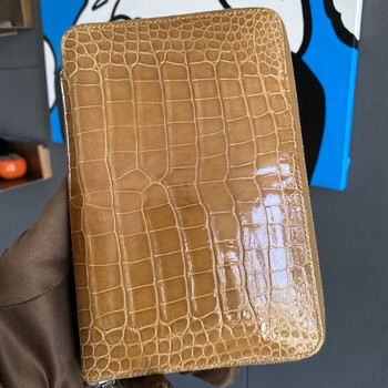 Second-hand 95 new hermes (hermes) brown shiny crocodile leather q-engraved zipper wallet second-hand luxury goods