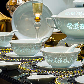 Guoyue jingdezhen celadon exquisite porcelain bowls and plates tableware high temperature underglaze color tableware complete set of household ceramic bowls and chopsticks housewarming gift underglaze color exquisite porcelain | leather case | 28-piece set