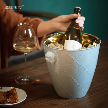 Blue printed oriental jingdezhen high temperature shadow celadon peony pattern carved high-end light luxury ceramic wine fruit drink ice bucket national color and heavenly fragrance ice bucket-gold plated