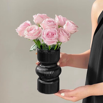 Fan ye's french medieval black glass vase, high-end hydroponic flowers, dried flowers, living room table flower arrangement, light luxury ornaments