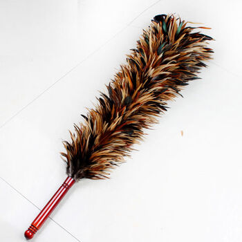 Feather duster, high-end real chicken feather zenzi, car, household dust removal, not easy to shed hair, wall and ceiling retractable blanket, 85cm thick red and black feathers