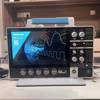 Tektronix tektronix 2 series mso portable mixed signal oscilloscope mso22/mso24 2-bw-500 handheld