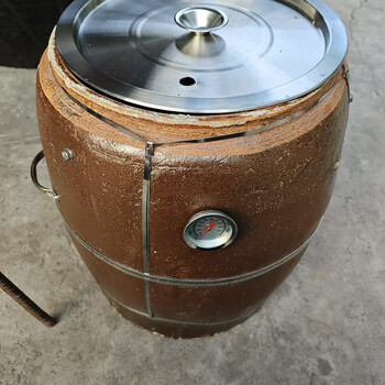 Hanging barbecue grill