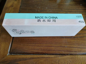 Dongming double-sided 400-1000 double-sided whetstone, no need to soak in water) size of about 208.68.38 mm