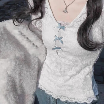 Ji zhenfei's lace bottoming shirt for women spring and summer 2025 new v-neck short-sleeved t-shirt pure lust style white lace shirt apricot/recommended 90-105 pounds