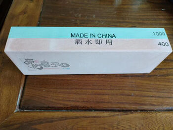Dongming double-sided 400-1000 double-sided whetstone, no need to soak in water) 180.60.38 mm or so