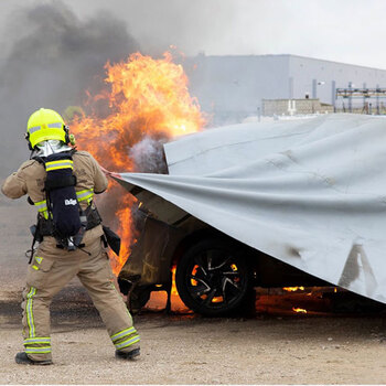 Mars shield lithium battery new energy vehicle special fire blanket fire blanket coating high temperature resistant fire control blanket fire retardant blanket carbon fiber version 6*8 meters 1800