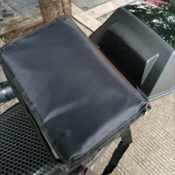 Takeaway insulated box, universal meal delivery meituan takeaway box, small box, takeout refrigerated bag, rider equipment crowdsourcing, 22 liter box, pad + inner bracket + cup holder