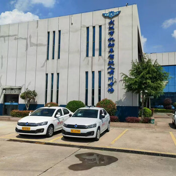 Testing wuhan blue shield driving school’s manual transmission for one person and one car