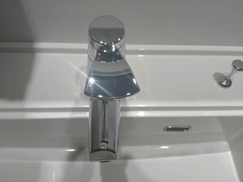 Panasonic cosmetic counter basin all copper slope flat single hole double hole hot and cold faucet special pull hose flat single hole faucet (cks100h)