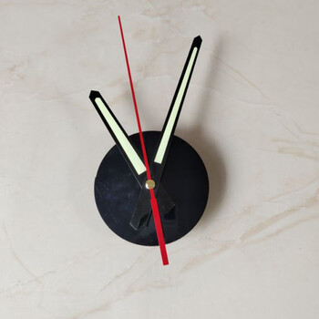 Shiniao luminous creative clock silent punch-free wall 3d wall clock nordic bedroom wall clock simple diy clock living room luminous movement + hands (disk black) 80 cm