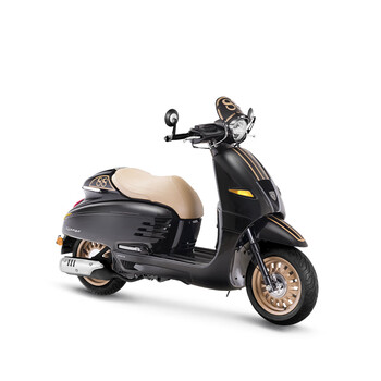 Peugeot motorcycles’ new fourth generation django caferacer 150cc retro scooter v black