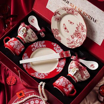 Created pig wedding gifts for couples, bride, newly married and engaged, best friends, sisters, sisters, wedding high-end practical tableware gift box, premium gift box, perfect wedding tableware