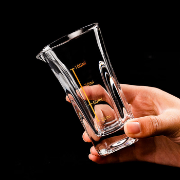 Fantasy thickened square handleless glass liquor dispenser 100ml square pouring jug for home, hotel and commercial use 6 100ml square white scale wine dispensers