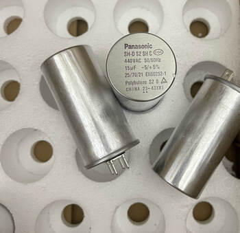Original panasonic air conditioning capacitor imported compressor starting accessories 25uf30uf40uf35uf50uf60uf 15uf panasonic original