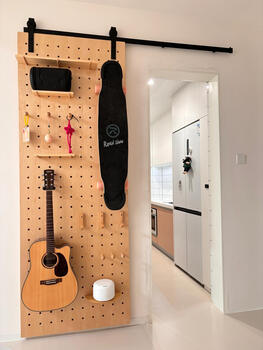 Hole door hidden track ghost door hanging wheel door sliding door bedroom door nordic solid wood door barn door 3.6 thick solid wood multi-layer board 700/square (including track)