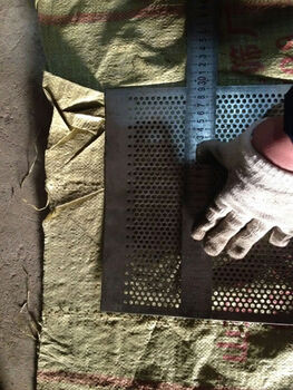 Wenyijia luodi screen crusher screen crusher accessories 50-30 gong bottom factory direct sales 295 870 aperture 12mm