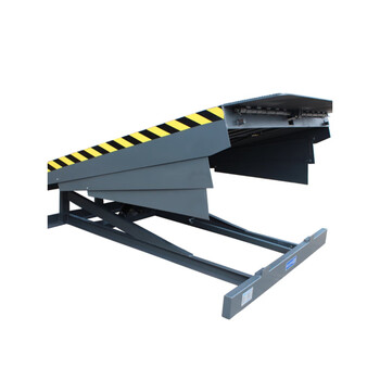 Fixed mobile boarding bridge electro-hydraulic storage ramp loading and unloading platform platform lifting platform fixed 6 tons (2000*2000)