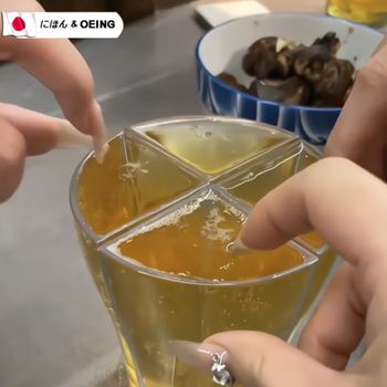 Oeing four-in-one rotating creative japanese beer glass wine dispenser new year home party wine table game drink juice wine transparent-4-in-1 beer glass