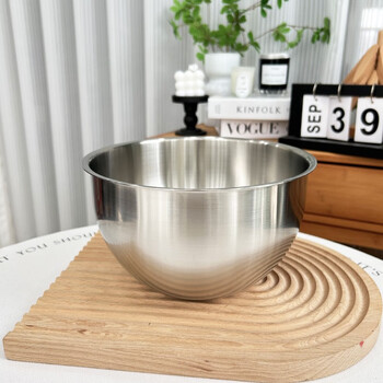 304 stainless steel egg beater basin, deep splash-proof whipped cream basin, household salad bowl, baking and basin cooking basin, 20cm + glass lid