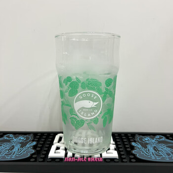 Fantasy goose island craft guinness beer glass icelandic british ipa pint cup budweiser beer glass changes color when cold goose island color changing cup 1