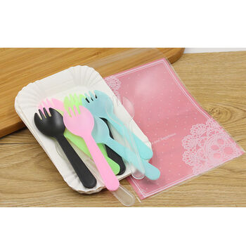 Sai lotto birthday tableware dinner plate plastic set fork plate paper plate candle 4-in-1 200 sets lace 10 colored forks and spoons 10 plates 200 sets