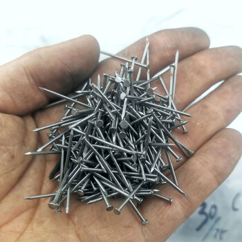 An junsheng small nails, iron nails, round nails, construction site carpentry nails, household wooden board nails, template nails, shoe nails, wardrobe chicken coop nails, a pack of 26 pieces (3 cm long) tables, chairs and benches