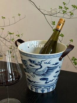 Cedar yuan blue and white ceramic ice bucket iced whiskey red wine drink champagne white wine riesling ice bucket dragon pattern