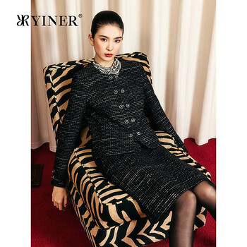 Yiner 1996 series 2025 autumn new xiaoxiangfeng bright silk floral yarn double-breasted short jacket black s