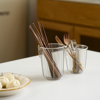 Four month 304 stainless steel chopstick barrel wall-mounted chopstick basket no punching drain rack storage box mildew-proof chopstick cage can be hung large (free hook) 304 stainless steel