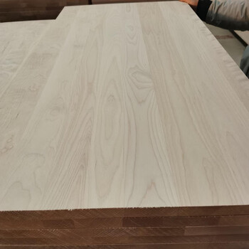 Quwudou manufacturer directly supplies birch finger-jointed boards, direct splicing boards, russian birch wood cabinet boards, door boards, desktop boards, 1500*1200*18mm
