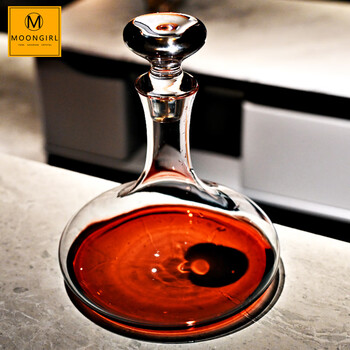 Xiangxing imported craftsmanship advanced light luxury crystal glass red wine decanter household quick wine divider with lid and wine pot set corona decanter with lid 1000ml (single)