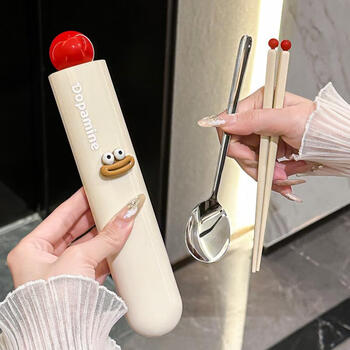 Chinese style chopsticks and spoon set, food-grade student portable tableware set, three-piece set for one person, single set for storage when going out, mango yellow dopamine portable tableware (chopsticks and spoons)