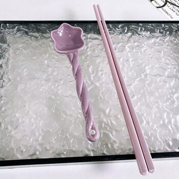 Qinkai girly heart, good-looking chopsticks and spoon set, cute tableware, ceramic spoon and chopsticks, portable tableware for couple and girlfriends, purple ceramic, 1 twist spoon + 1 pair of solid color chopsticks