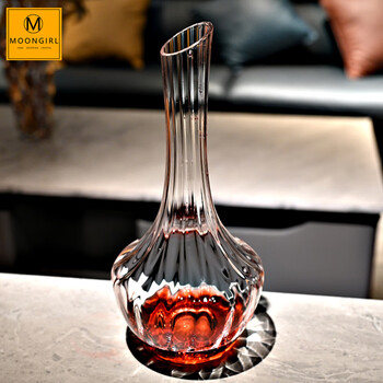 Xiangxing high-looking creative personality red wine quick decanter home high-end luxury crystal glass wine decanter prism long neck decanter 1000ml