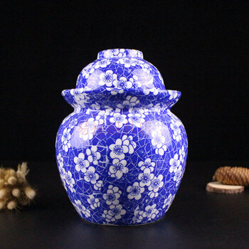 Baichao kimchi jar ceramic kimchi jar sealed storage jar sichuan kimchi pickle jar lead-free double lid plum blossom holds about 4 pounds of water