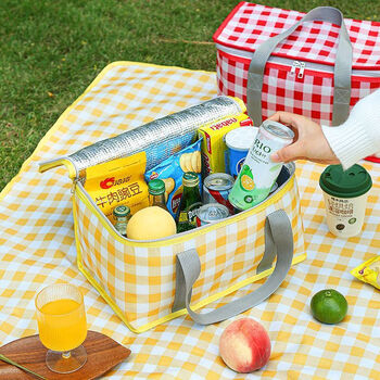 Fangfeidu outdoor storage bag picnic camping fresh cold insulation bag large lunch box bag extra large capacity yellow and white grid
