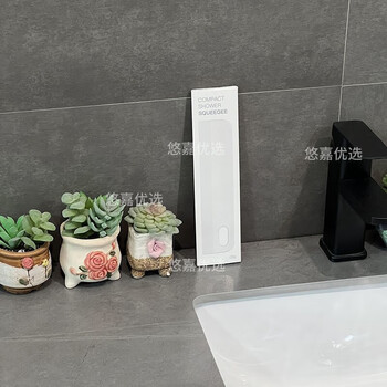 Wiper blade, high-end handheld wiper, glass window mirror, bathroom sink, portable mini artifact, tpe soft adhesive strip cleaning, compact portable wiper