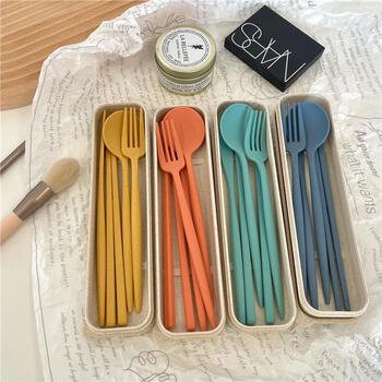 Fame-specific ins morandi color high-value household cute chopsticks portable tableware set for students and office workers off-white wheat material food grade knife + fork + chopsticks + spoon without box