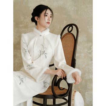 Chuchan clothes new chinese style national style cheongsam winter 2025 new style plush brushed white jacquard temperament dress female engagement can wear frost white m ready in stock